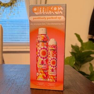 NWT Amika Positively Perked Up Dry Shampoo Duo
